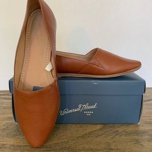 NWT Cognac pointed toe ballet flats